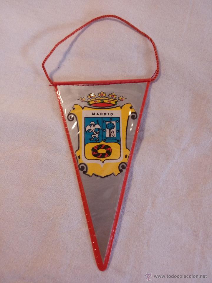 Collection pennants: BANDER&Iacute;N MINI PLASTIFICADO ESCUDO MUNICIPAL DE MADRID