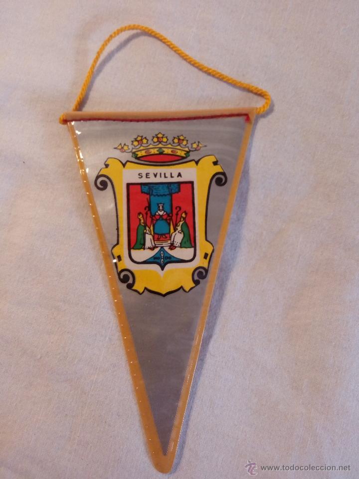 Collection pennants: BANDER&Iacute;N MINI PLASTIFICADO ESCUDO MUNICIPAL DE SEVILLA