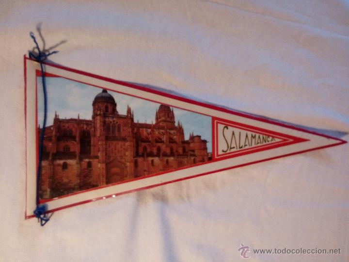 Collection pennants: BANDER&Iacute;N PLASTIFICADO SALAMANCA A&Ntilde;OS 60 (ROJO-ROJO)