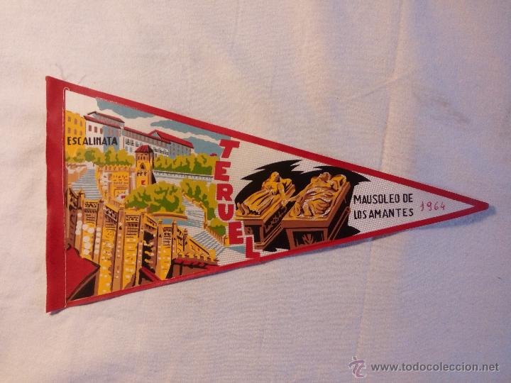 Collection pennants: BANDER&Iacute;N LONA TERUEL ESCALINATA-MAUSOLEO DE LOS AMANTES A&Ntilde;OS 60
