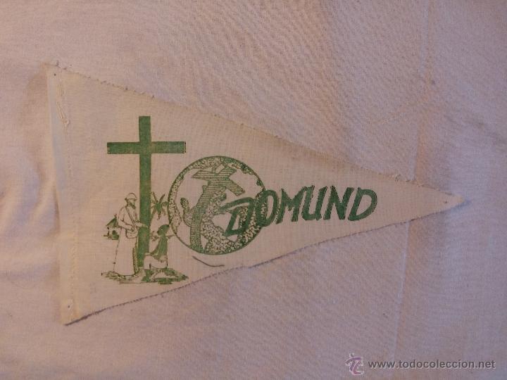 Sammlung von Wimpeln: BANDER&Iacute;N TELA DOMUND A&Ntilde;OS 60