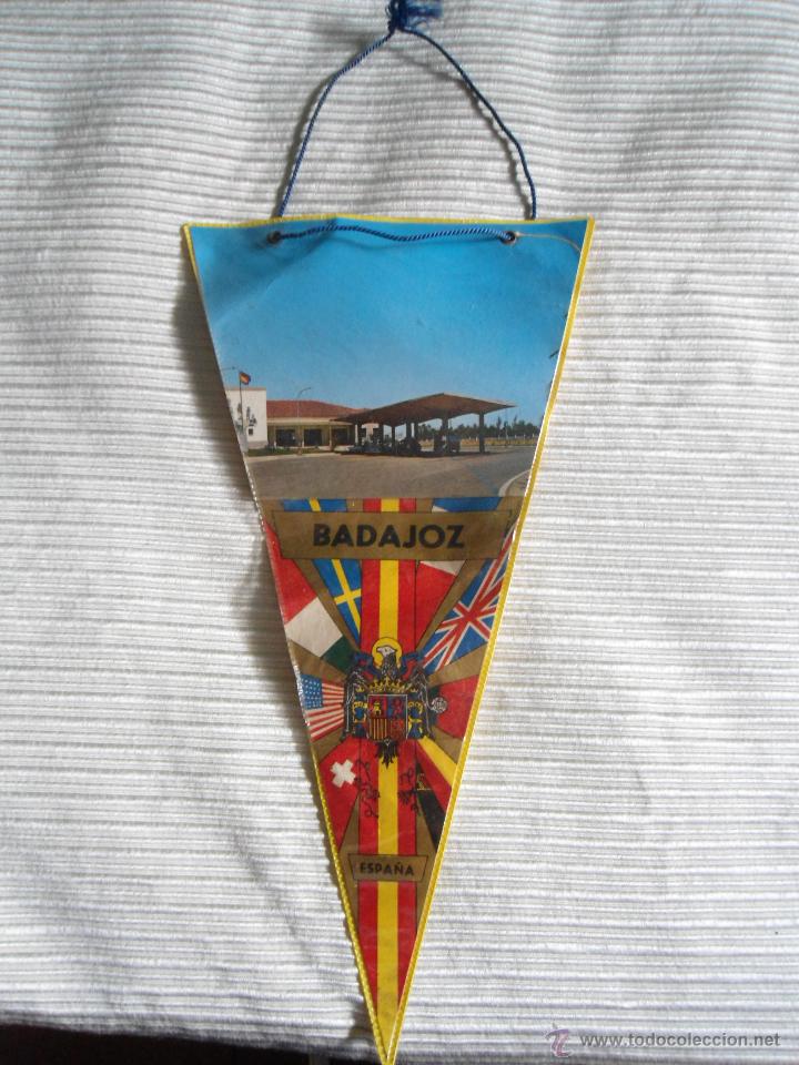 Sammlung von Wimpeln: ANTIGUO BANDERIN BADAJOZ