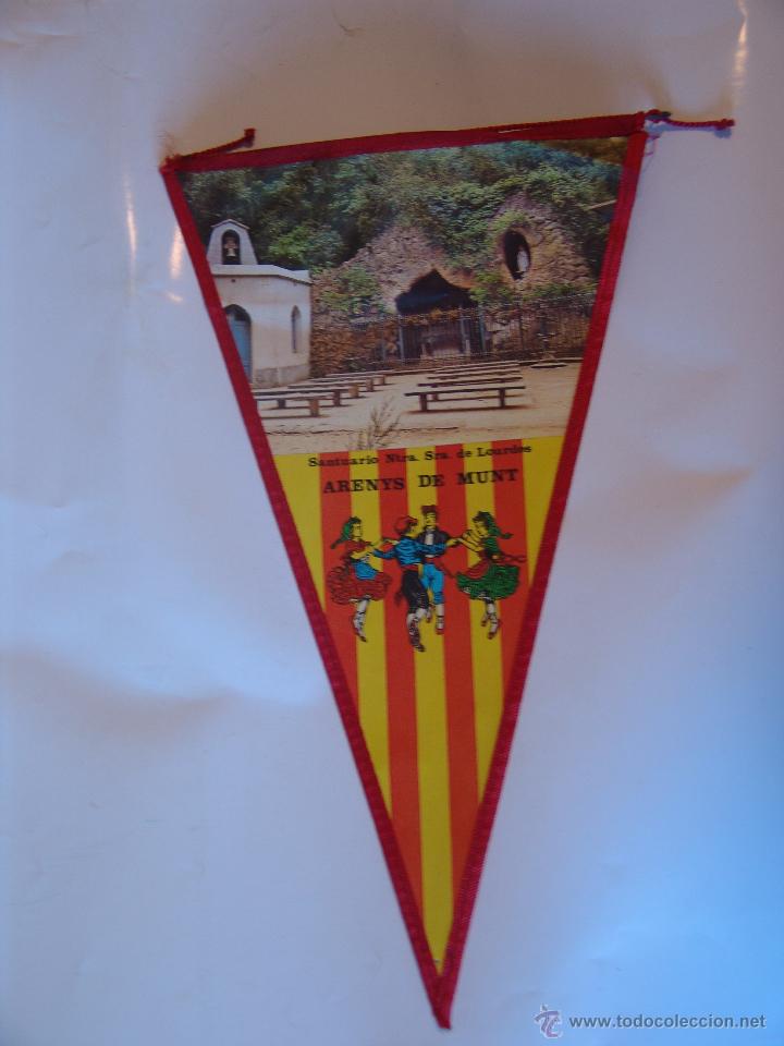 Sammlung von Wimpeln: BANDERIN DE ARENYS DE MUNT A&Ntilde;OS 60-70