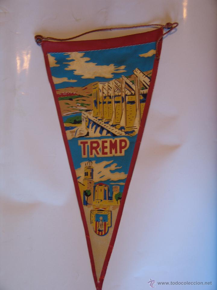 Sammlung von Wimpeln: BANDERIN DE TREMP A&Ntilde;OS 60-70