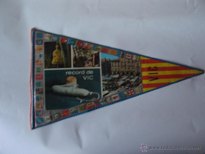 Collection pennants: BANDERIN DE VIC A&Ntilde;OS 60-70