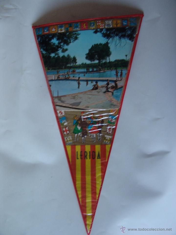 Collection pennants: BANDERIN DE LERIDA A&Ntilde;OS 60-70