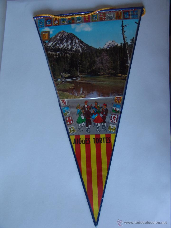 Collection pennants: BANDERIN DE AIGUES TORTES A&Ntilde;OS 60-70