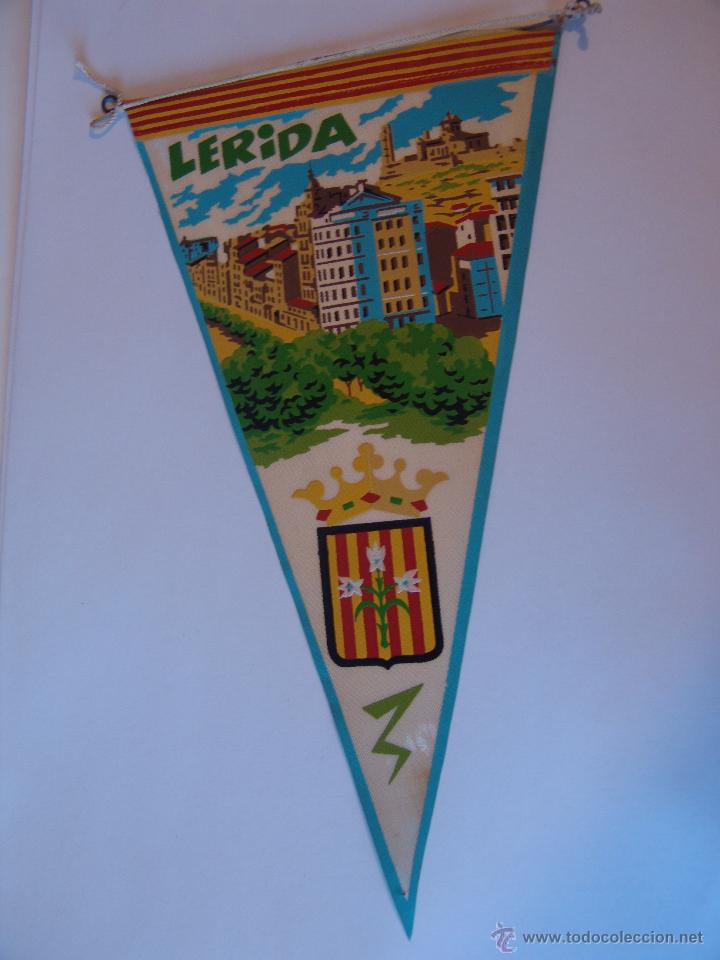 Collection pennants: BANDERIN DE LERIDA A&Ntilde;OS 60-70