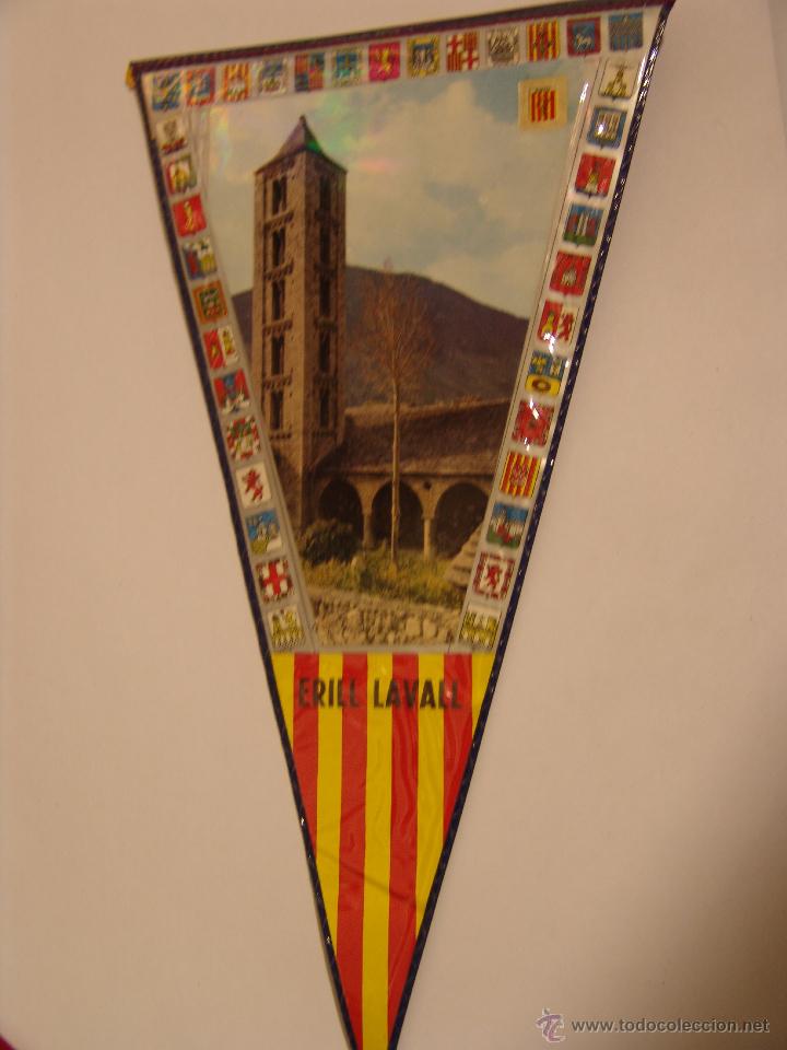 Collection pennants: BANDERIN DE ERILL LAVALL A&Ntilde;OS 60-70