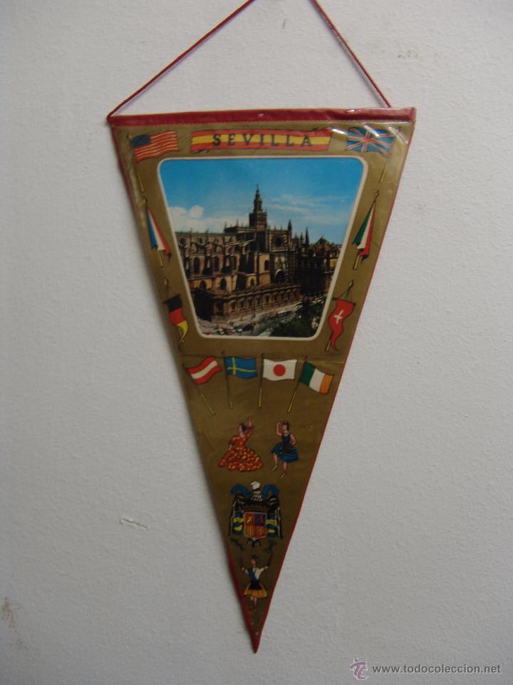 Collection pennants: BANDERIN DE SEVILLA A&Ntilde;OS 60-70