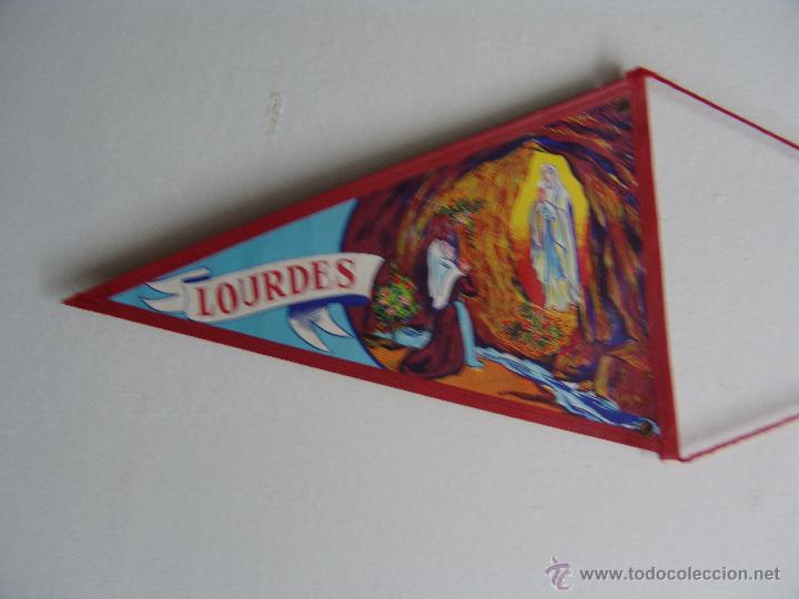 Collection pennants: BANDERIN DE LOURDES A&Ntilde;OS 60-70