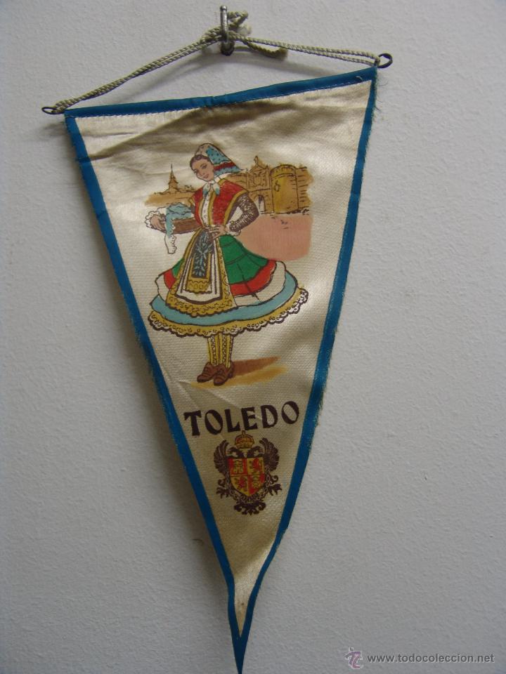 Collection pennants: BANDERIN DE TOLEDO A&Ntilde;OS 60-70
