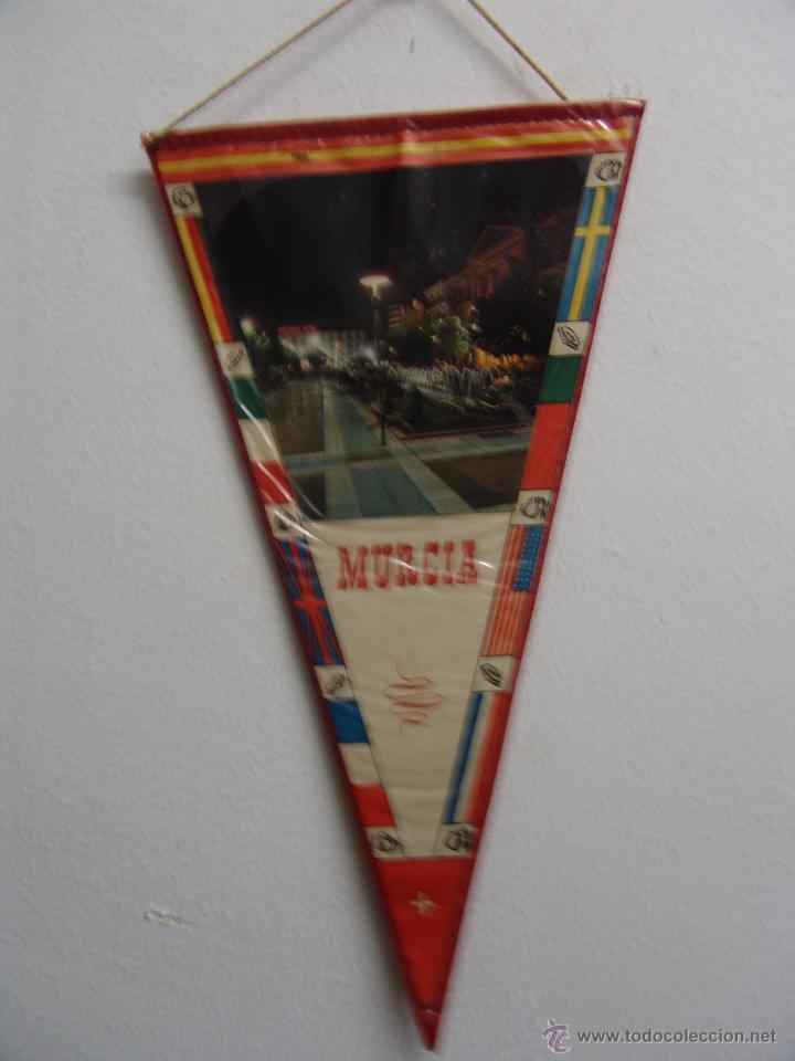 Collection pennants: BANDERIN DE MURCIA A&Ntilde;OS 60-70