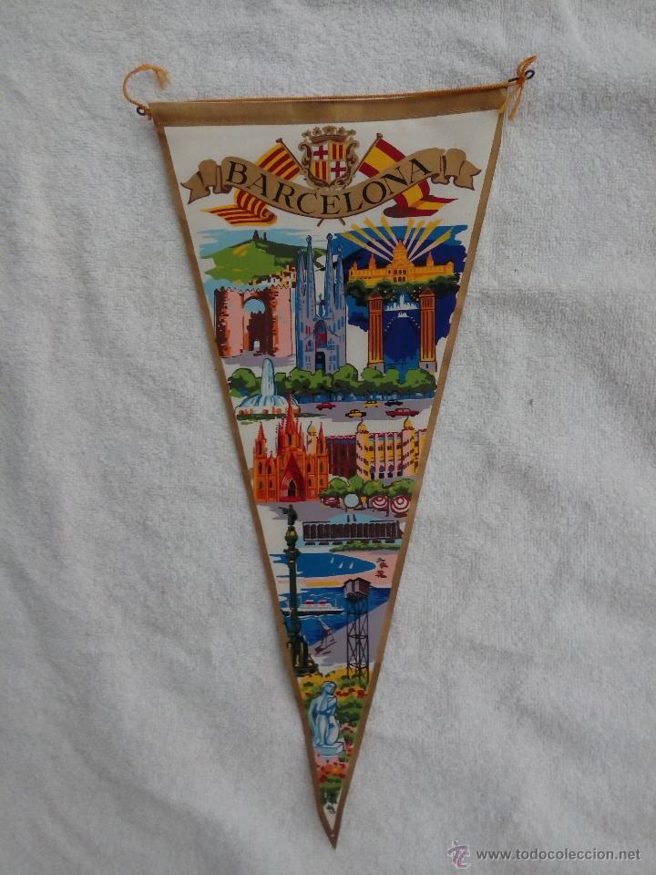 Collection pennants: BANDER&Iacute;N GRANDE LONA BARCELONA A&Ntilde;OS 60