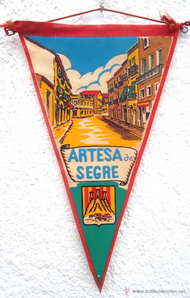 Sammlung von Wimpeln: Bander&iacute; antic Artesa de Segre, marca J Basagoiti anys 60-70 banderin bon estat v foto