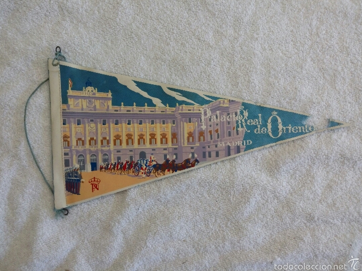 Collection pennants: BANDER&Iacute;N LONA PALACIO REAL DE ORIENTE MADRID A&Ntilde;OS 60
