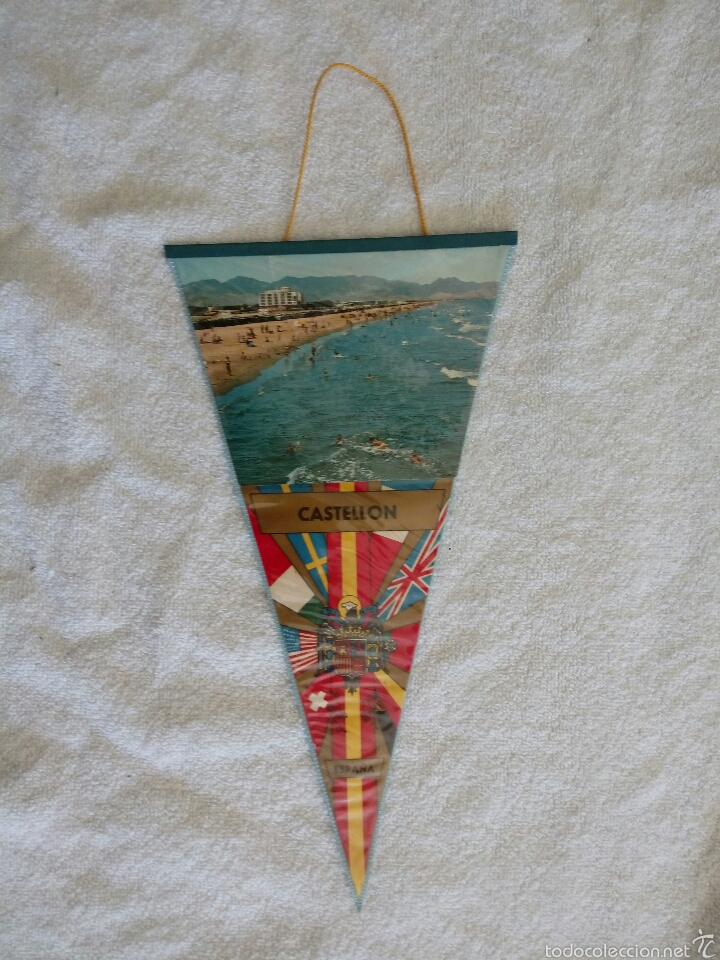 Collection pennants: BANDER&Iacute;N PLASTIFICADO CASTELL&Oacute;N A&Ntilde;OS 60