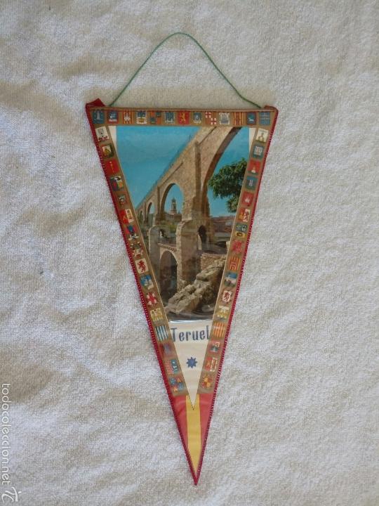 Collection pennants: BANDER&Iacute;N PLASTIFICADO TERUEL ACUEDUCTO A&Ntilde;OS 60