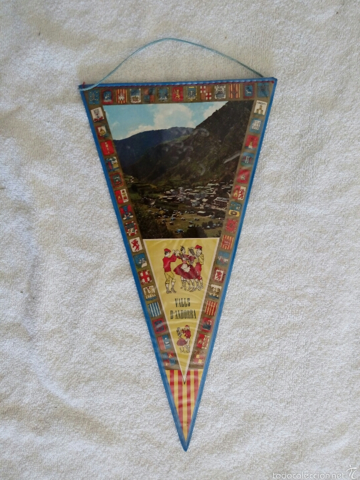 Sammlung von Wimpeln: BANDER&Iacute;N PLASTIFICADO VALLS D'ANDORRA