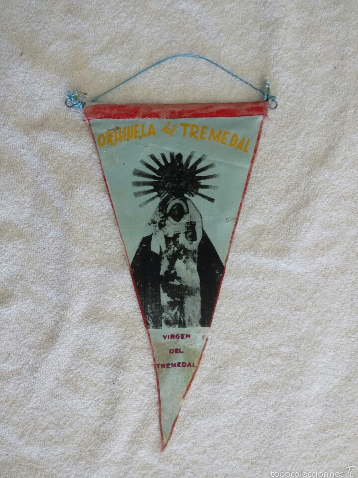 Sammlung von Wimpeln: BANDER&Iacute;N LONA ORIHUELA DEL TREMEDAL A&Ntilde;OS 60