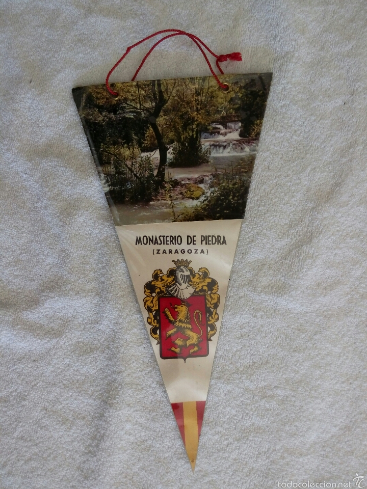 Sammlung von Wimpeln: BANDER&Iacute;N PLASTIFICADO MONASTERIO DE PIEDRA ZARAGOZA A&Ntilde;OS 60
