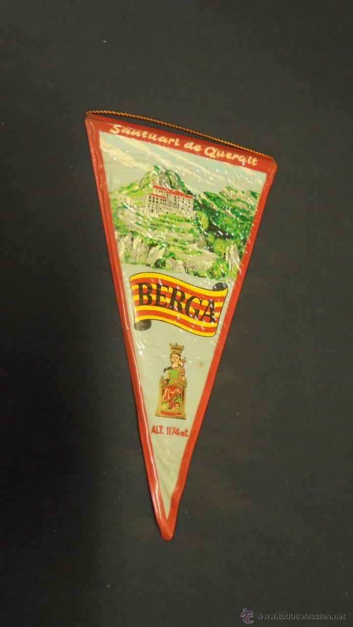 Collection pennants: BANDERIN - BERGA - APROX. 28 CM X 15 CM.