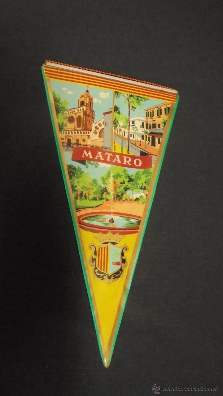 Collection pennants: BANDERIN - MATARO  - APROX. 28 CM X 15 CM.