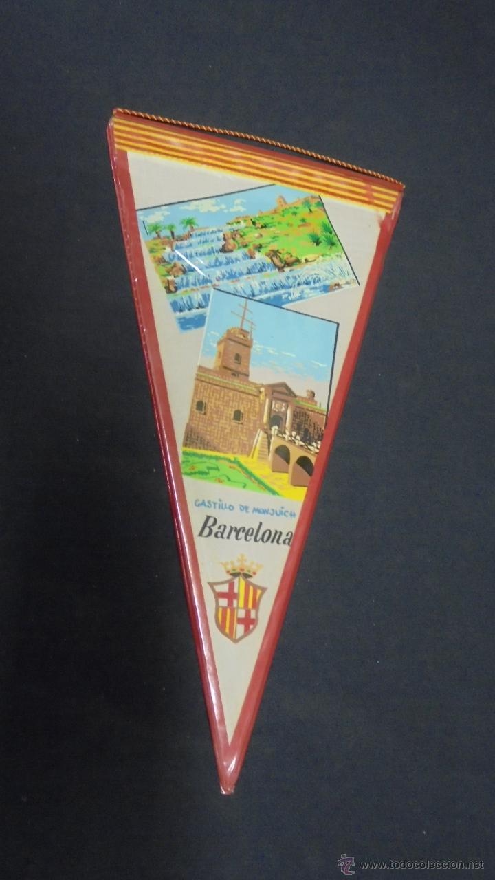 Collection pennants: BANDERIN - BARCELONA - CASTILLO DE MONTJUICH - APROX. 28 CM X 15 CM.