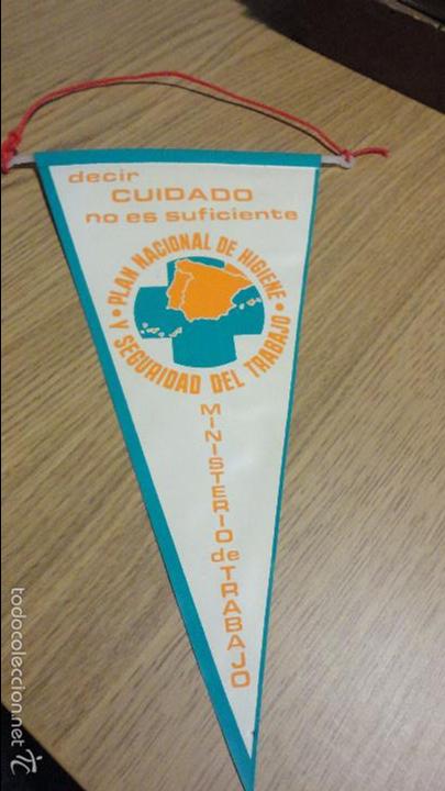 Fanions de collection: ANTIGUO BANDERIN PLAN NACIONAL DE HIGIENE.MINISTERIO DE TRABAJO.A&Ntilde;OS 60?