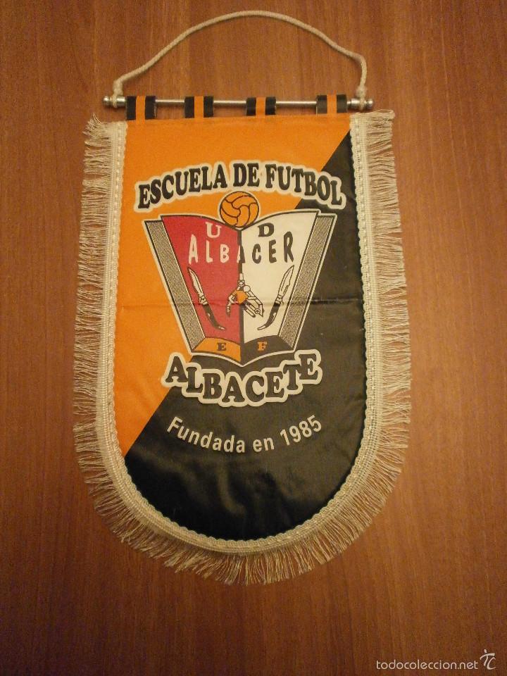 Fanions de collection: BANDERIN. ESCOLA FUTBOL U.D. ALBACER ALBACETE FUNDADA EN 1985