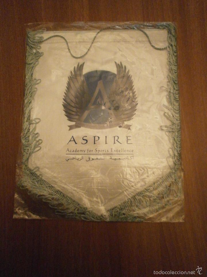 Fanions de collection: BANDERIN.ASPIRE ACASEMY FOR SPORTS EXCELLENCE