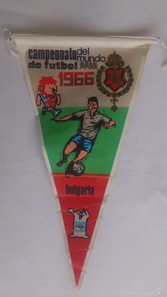 Sammlung von Wimpeln: BANDERIN DE TELA, CAMPEONATO DEL MUNDO DE FUTBOL 1966, BULGARIA, PUBLICIDAD GIOR