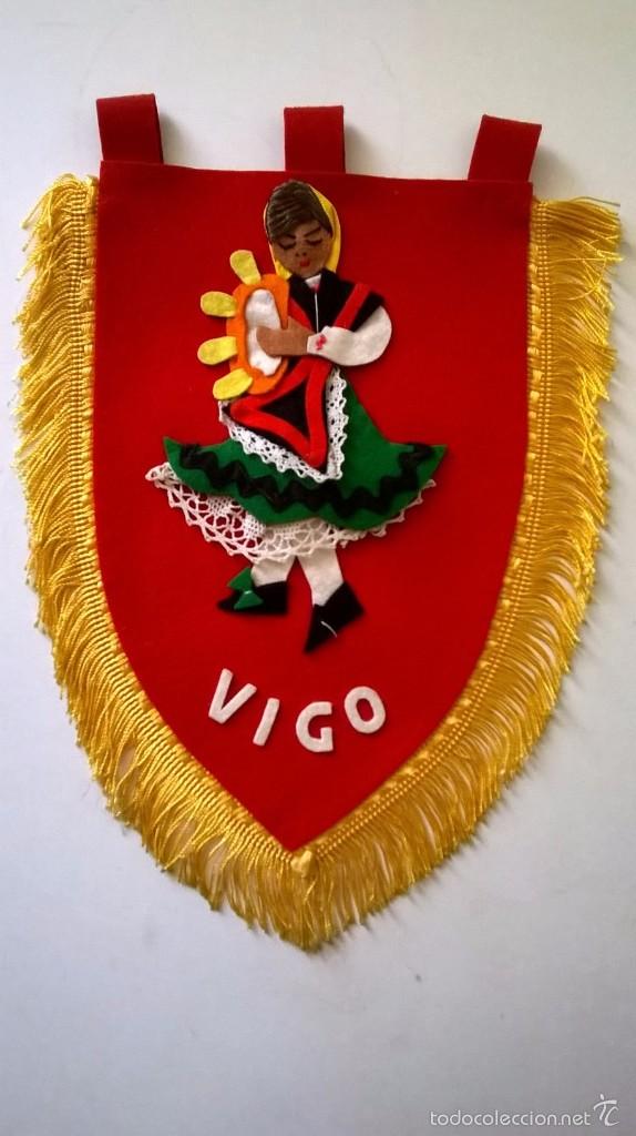 Sammlung von Wimpeln: Bander&iacute;n Vigo ( en fieltro )