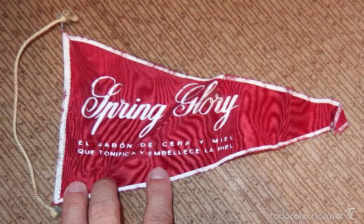 Sammlung von Wimpeln: BANDER&Iacute;N SPRING GLORY,EL JAB&Oacute;N DE CERA Y MIEL....,A&Ntilde;OS 50