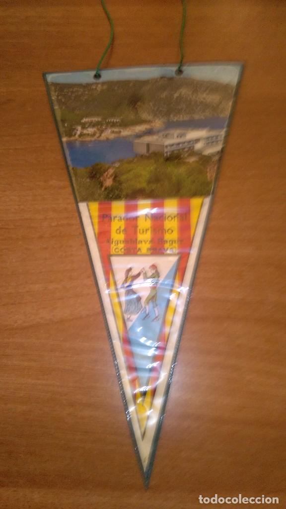 Sammlung von Wimpeln: BANDERIN PARADOR NACIONAL DE TURISMO - AIGUABLAVA  BAGER -- COSTA BRAVA --