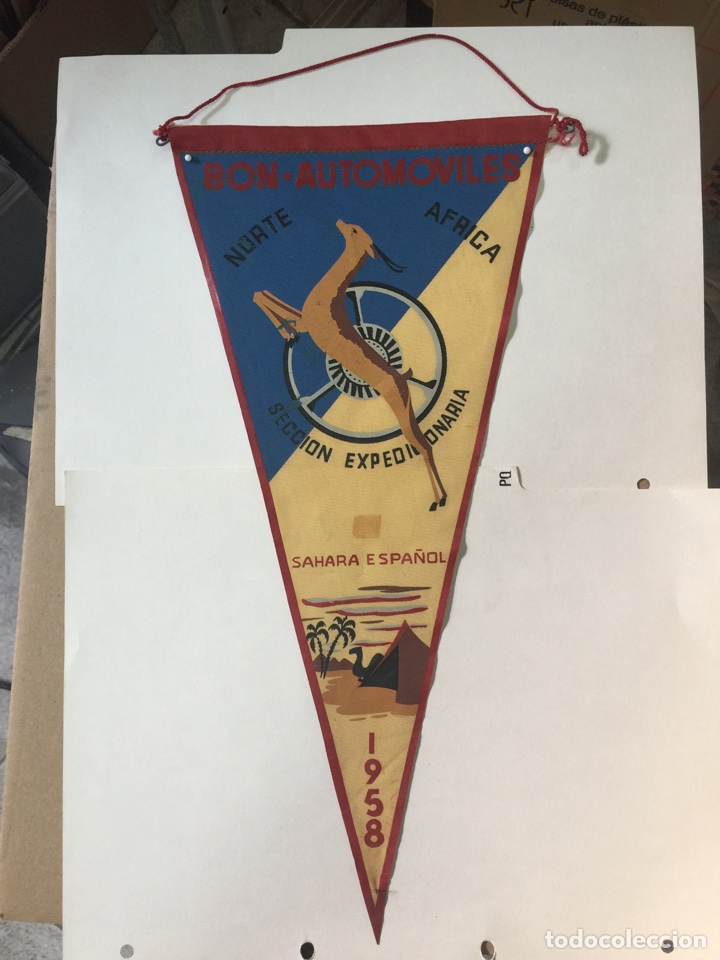 Banderines de colecci&oacute;n: SAHARA ESPA&Ntilde;OL.NORTE AFRICA.BANDERIN SEDA ANTIGUO.SECCION EXPEDICIONARIA. BON-AUTOMOVILES. A&Ntilde;O 1958.
