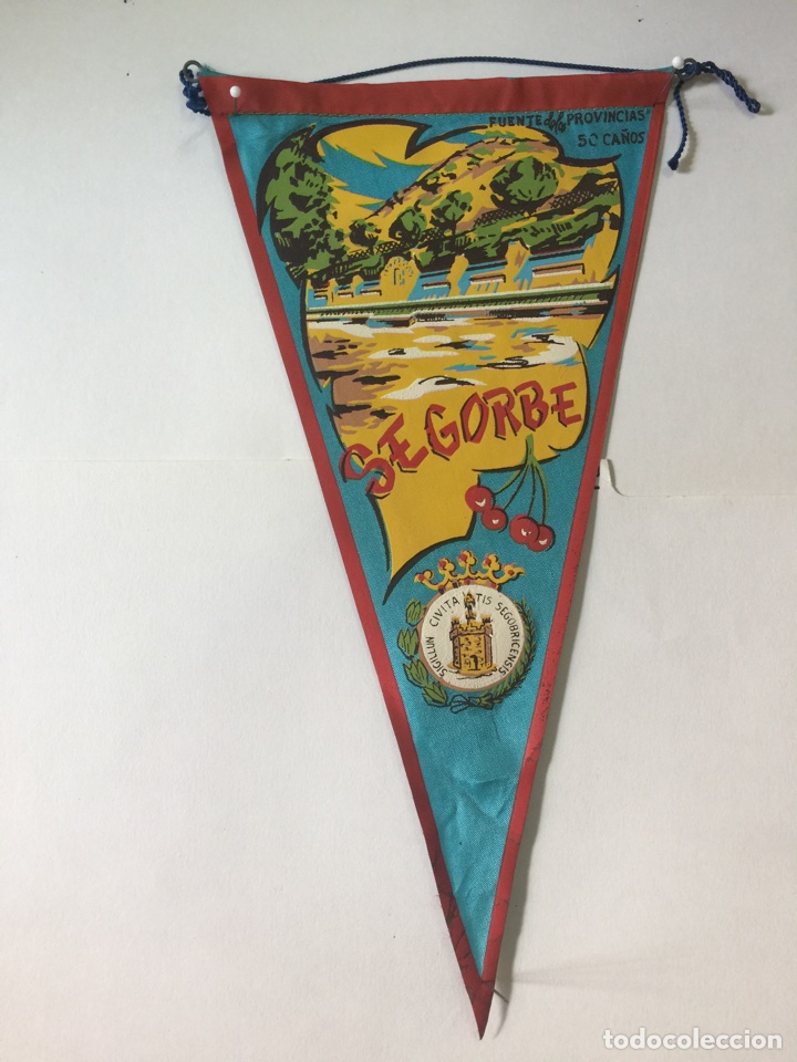 Banderines de colecci&oacute;n: SEGORBE. BANDERIN SEDA ANTIGUO. FUENTE DE LOS 50 CA&Ntilde;OS. CON El ESCUDO.