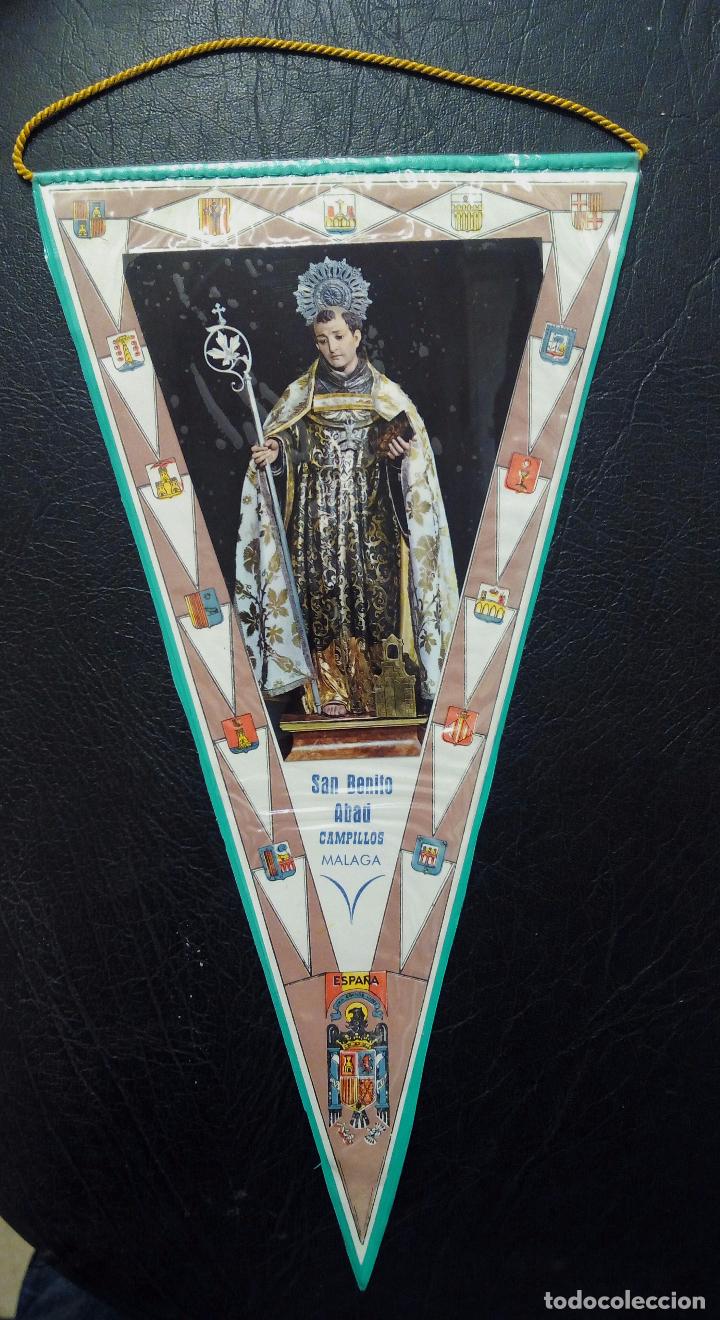 Fanions de collection: BANDER&Iacute;N SAN BENITO ABAD - CAMPILLOS-M&Aacute;LAGA - DE LOS A&Ntilde;OS 60.