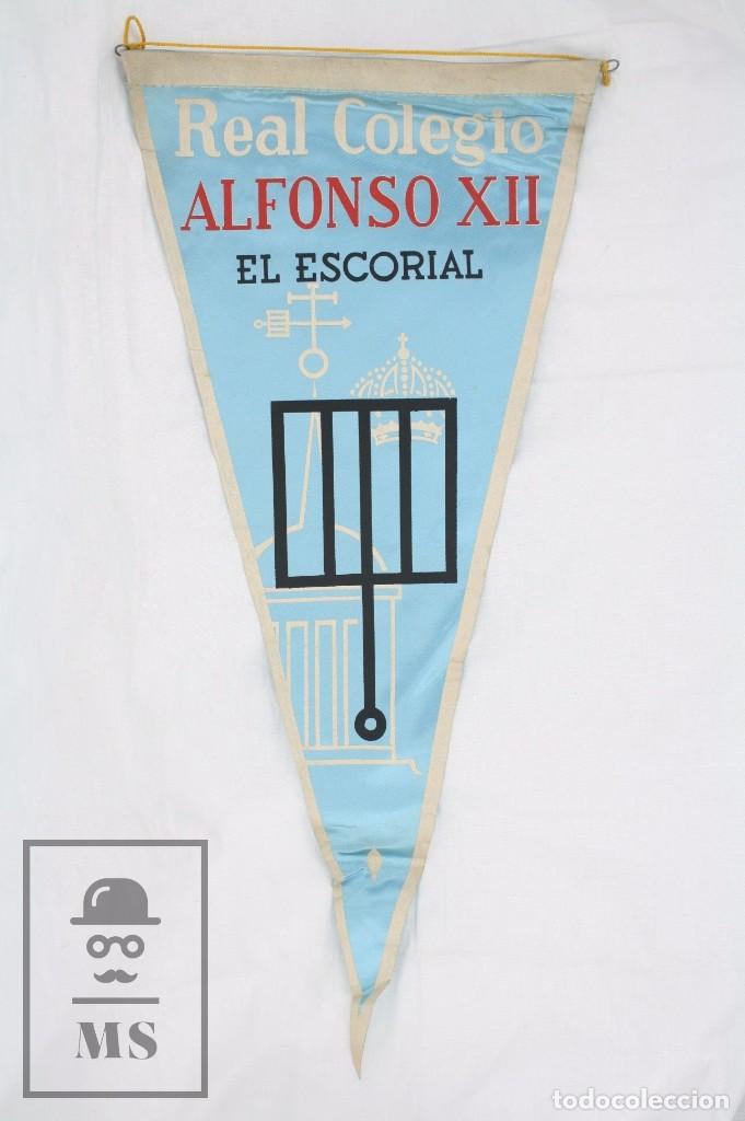 Fanions de collection: Bander&iacute;n de Tela - Real colegio Alfonso XVV. El Escorial - A&ntilde;os 60-70