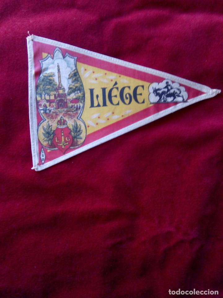 Sammlung von Wimpeln: banderin liege lieja a&ntilde;os 50 o 60 de tela 22 cm