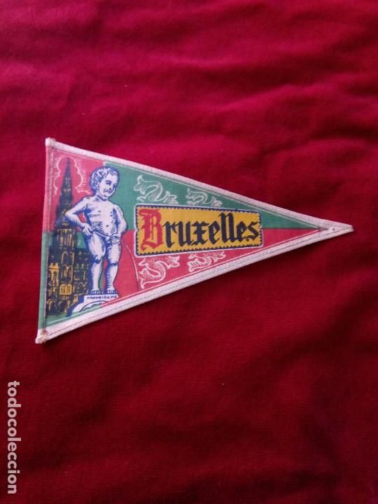 Sammlung von Wimpeln: banderin brucelles brucelas de tela a&ntilde;os 50 60 21 cm