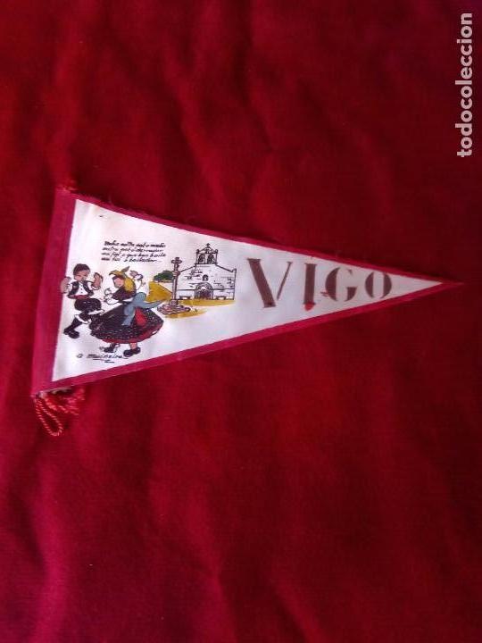 Sammlung von Wimpeln: banderin vigo mu&ntilde;eira a&ntilde;os 50 60 27 cm
