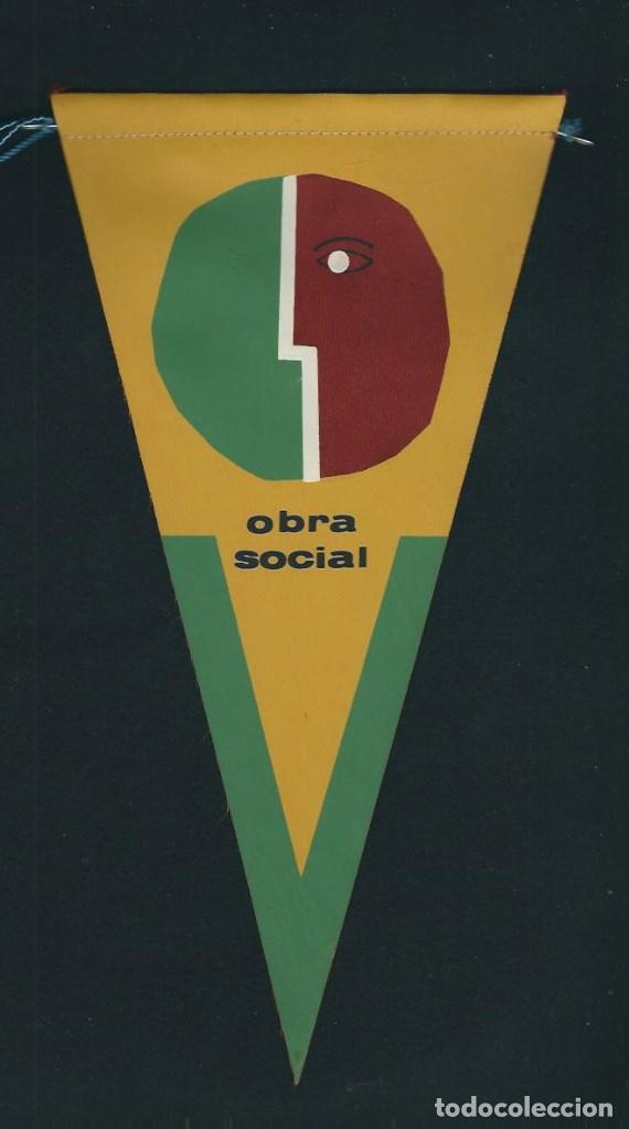 Fanions de collection: AG 50 - BANDERIN DE LA OBRA SOCIAL EN TELA SERIGRAFIADO EN COLOR A&Ntilde;OS 60 PERFECTO