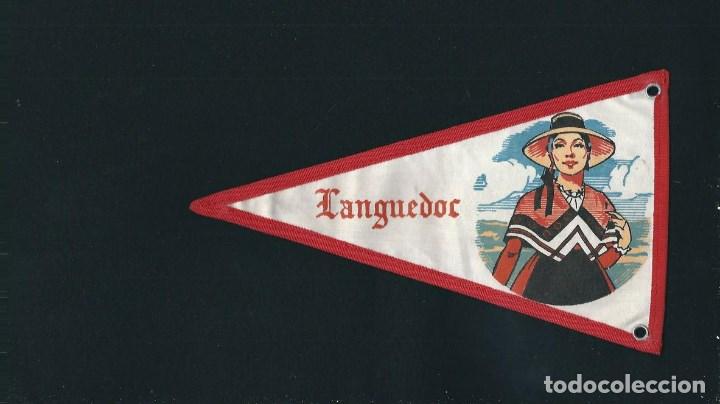 Fanions de collection: R 50 - ANTIGUO BANDERIN DE NARBONNE CON DOS CARAS