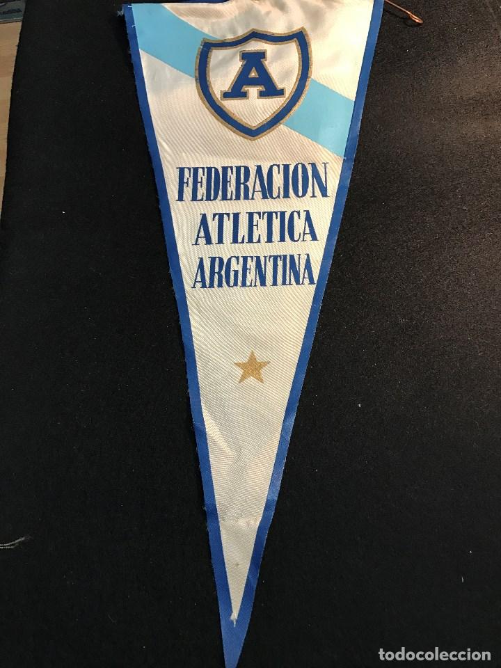 Bandierine di collezione: R 50 - ANTIGUO BANDERIN DE -  FEDERACION ATLETICA ARGENTINA