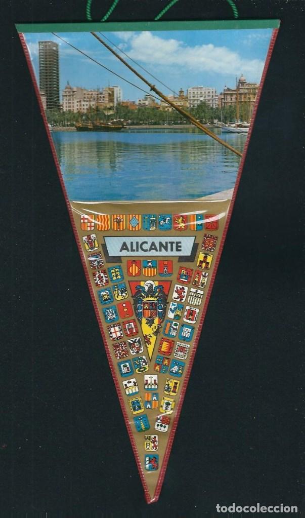 Bandierine di collezione: R 50 - ANTIGUO BANDERIN DE PLASTICO ALICANTE