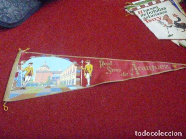 Galhardetes de cole&ccedil;&atilde;o: BANDER&Iacute;N REAL SITIO DE ARANJUEZ. A&Ntilde;OS 60.