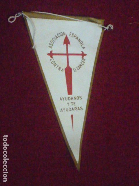 Collection pennants: BANDERIN ASOCIACION ESPA&Ntilde;OLA CONTRA EL CANCER.