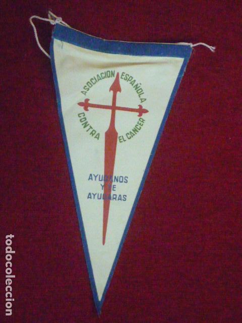 Collection pennants: BANDER&Iacute;N ASOCIACION ESPA&Ntilde;OLA CONTRA EL CANCER.