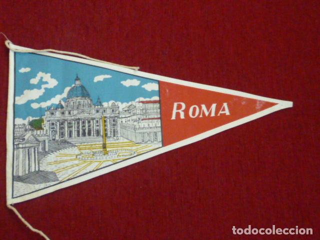 Collection pennants: BANDER&Iacute;N ROMA.